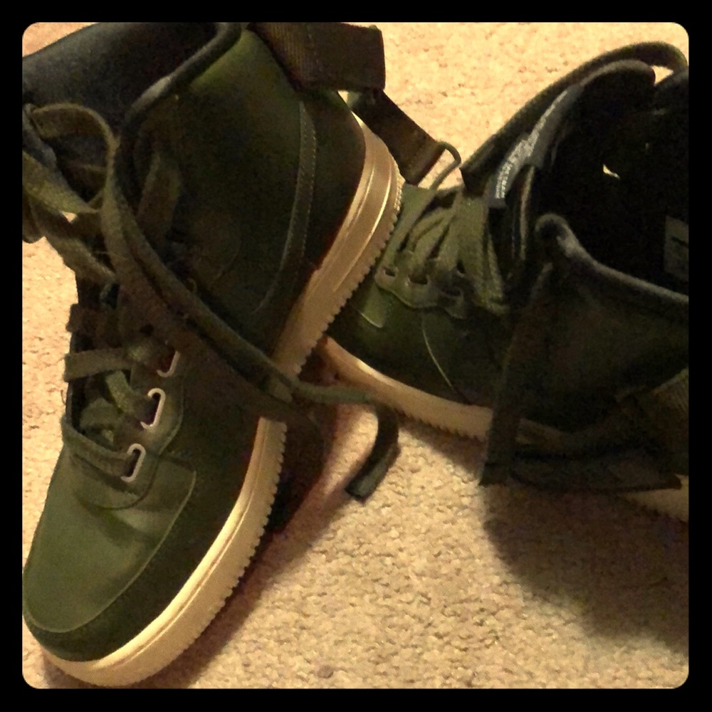 Women’s Hightop Nike Airforce 1